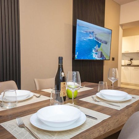 Blloku Unique Apartments 2 تيرانا المظهر الخارجي الصورة