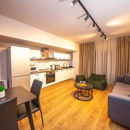 Blloku Unique Apartments 2 تيرانا المظهر الخارجي الصورة