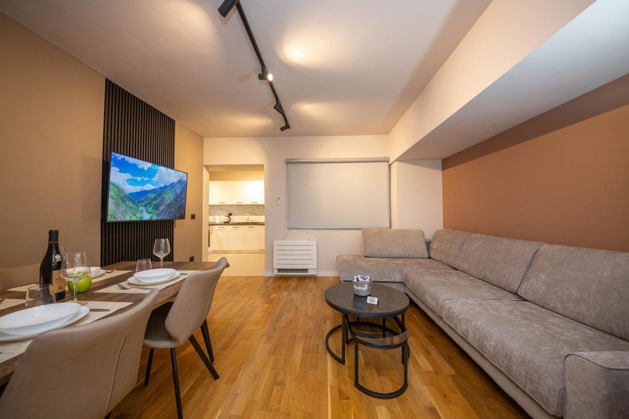 Blloku Unique Apartments 2 تيرانا المظهر الخارجي الصورة