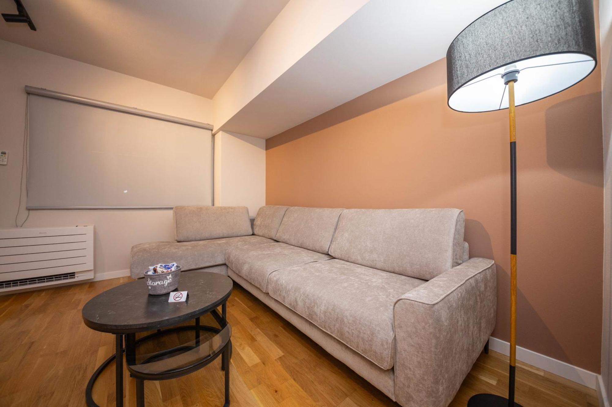 Blloku Unique Apartments 2 تيرانا الغرفة الصورة